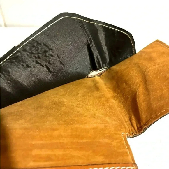 Patricia Nash multi print leather wallet - Picture 11 of 11